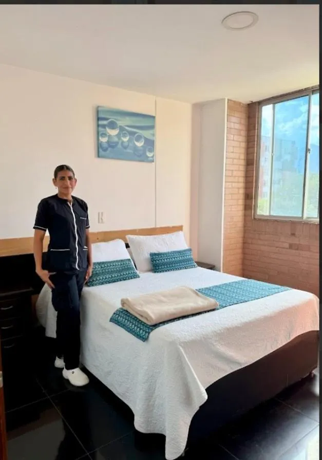 Hotel Y Apartamentos Montes Medellín