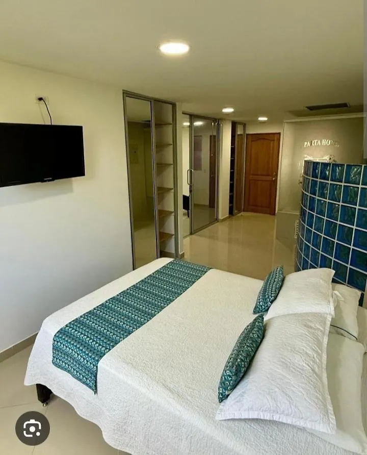 Hotel Y Apartamentos Montes Medellín 0*,  Colombia